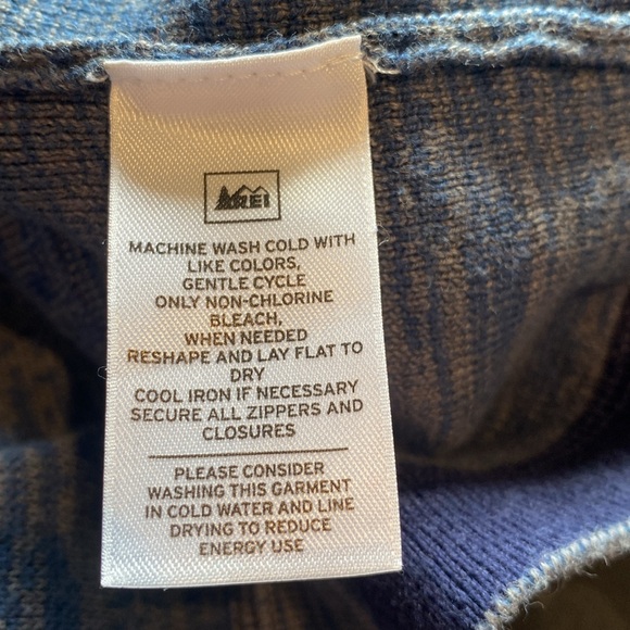 REI Blue 1/4 Zip Pullover Sweater: Size Large - Picture 9 of 11